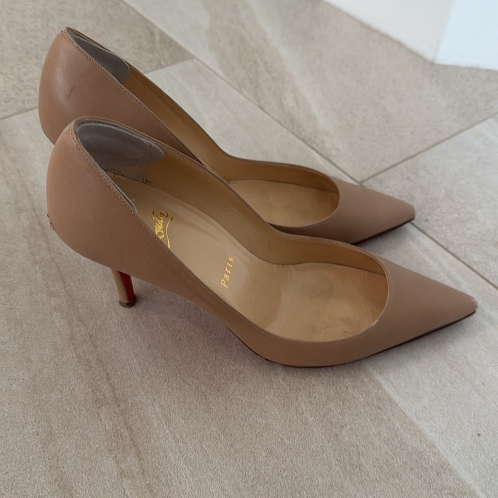❤️Christian Louboutin size 6.5 Nude Heels- offers welcomed!!!!!❤️ - Picture 10 of 15